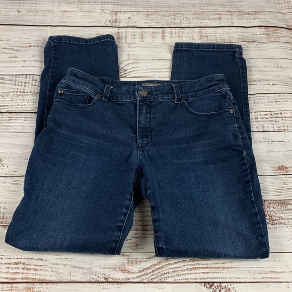 Chicos straight leg blue jeans 
size 6 (chicos sz 0.5 short) - Picture 3 of 14
